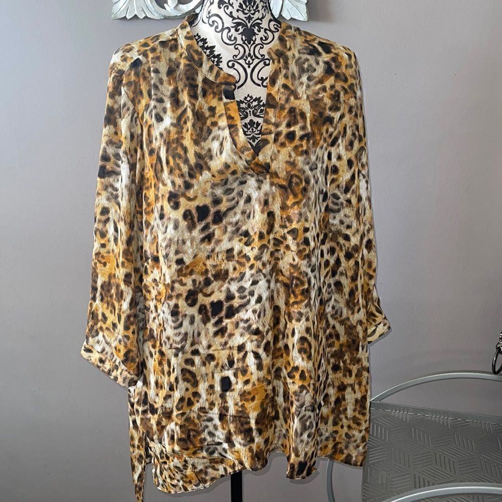 NWT Zac& Rachel woman top